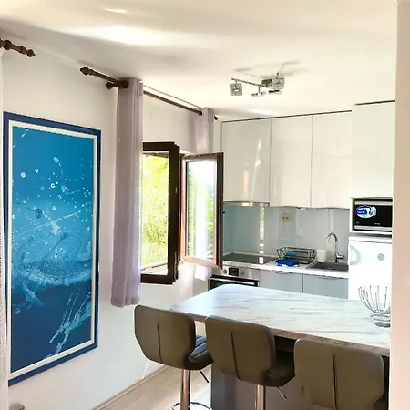 Stella Apartment *